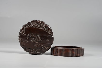A ROSEWOOD CARVED 'KUI DRAGONS' INCENSE BOX