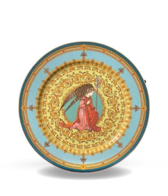 A COMMEMORATIVE PLATE
