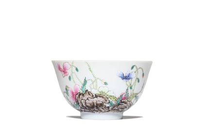 A FAMILLE-ROSE 'FLORAL' CUP