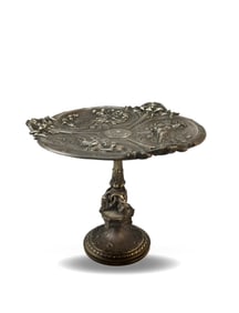 AN ITALIAN COPPER RELIEF TAZZA FRUIT PLATE