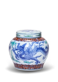 A DOUCAI 'DRAGON' JAR