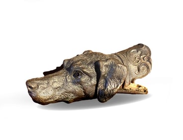 AN IRON DOG HEAD MEMO CLIP