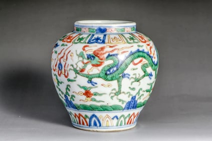 A WUCAI 'DRAGON' JAR