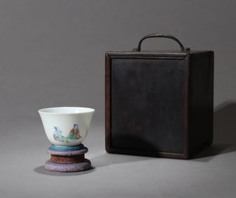 A DOUCAI 'FIGURE SCENE' CUP
