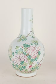 A FAMILLE ROSE 'FLORAL' VASE