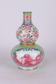 AN ENAMEL MEDALLION 'LANDSCAPE' GOURD-SHAPED VASE