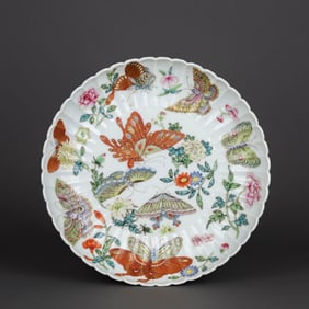 A FAMILLE ROSE 'BUTTERFLIES AND FLOWERS' DISH