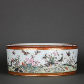 A IRON-RED WITH GILT-DECORATED MEDALLION FAMILLE ROSE 'BUTTERFLIES, FLOWERS AND POETRY' BRUSH WASHER
