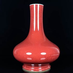 A LANG-TYPE RED-GLAZED VASE