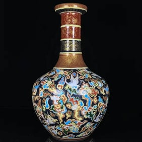 A ENAMEL WITH GILT-DECORATED 'CLOUDS AND CRANES' VASE
