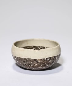 A MARBLED TEA BOWL