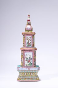 A FAMILLE-ROSE 'RESERVED PANEL FLOWERS WITH GOLD TRACES' PAGODA