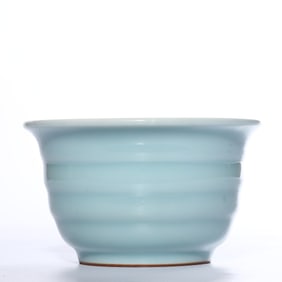 A PALE CELADON GLAZED FLOWER BOWL