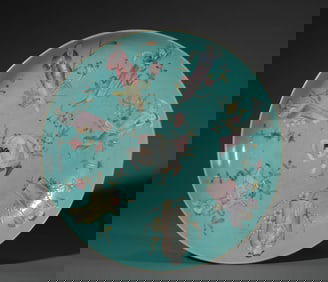 A TURQUOISE-GROUND FAMILLE-ROSE 'FIGURE SCENE' DISH