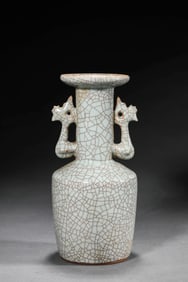 A GUAN-TYPE VASE