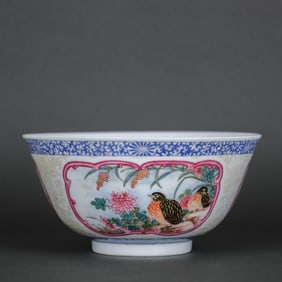 AN ENAMEL MEDALLION 'FLOWERS AND BIRDS' BOWL