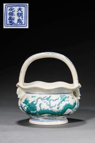 A DOUCAI 'CLOUD AND DRAGON' FLOWER HOLDER