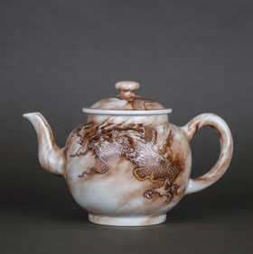 A FAMILLE ROSE 'DRAGON' TEAPOT