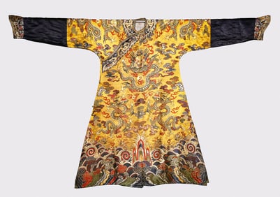 DRAGON ROBE
