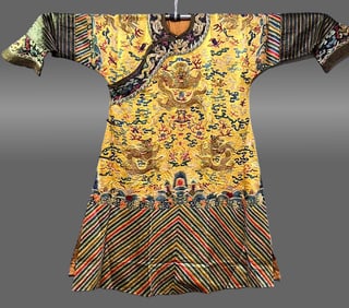 DRAGON ROBE