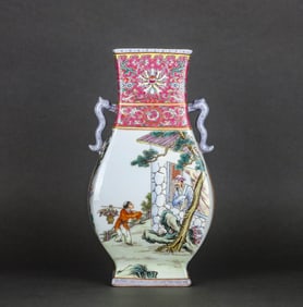A FAMILLE ROSE ‘FIGURE' TWIN-HANDLED SQUARE VASE