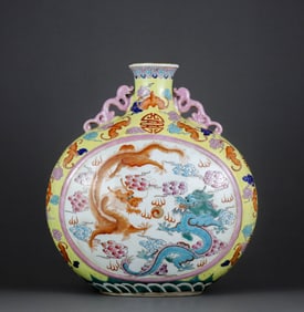 A GOLDEN GROUND ENAMEL MEDALLION 'DRAGON, PHOENIX' MOONFLASK