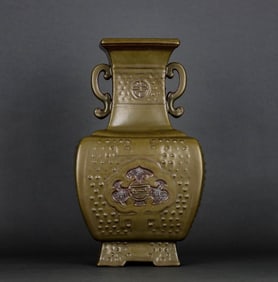 A TEA-DUST GLAZED ‘ DRAGON’ SQUARE VASE