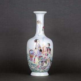 A FAMILLE ROSE 'OFFERING SHOU'  VASE