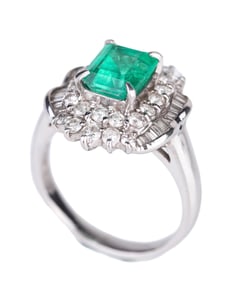 EMERALD AND DIAMOND PLATINUM RING