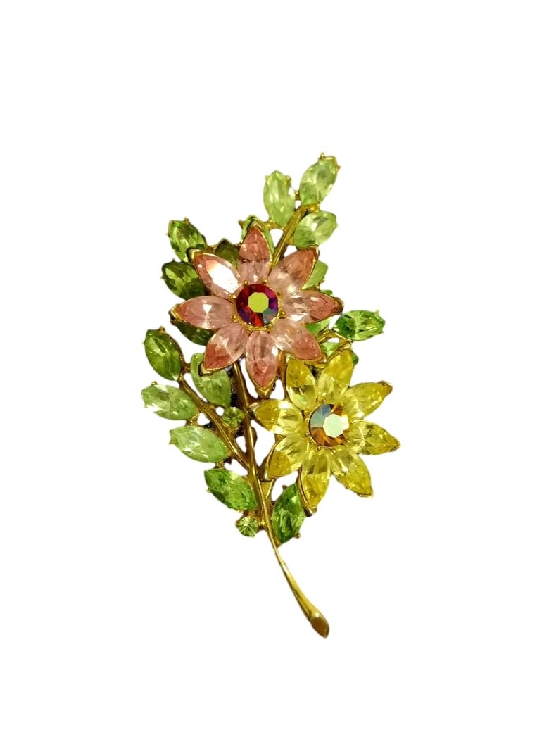 VINTAGE TRIFARI RHINESTONE FLOWER SPRAY BROOCH: VINTAGE TRIFARI RHINESTONE FLOWER SPRAY BROOCH