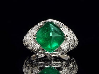 18K GOLD EMERALD RING