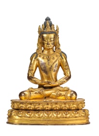 A GILT-BRONZE FIGURE OF AMITAYUS