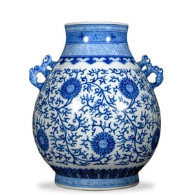 A BLUE AND WHITE 'INTERTWINED LOTUS AND EIGHT TREASURES' VASE