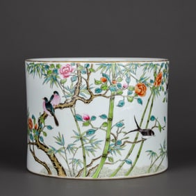 A DOUCAI MEDALLION 'LANDSCAPE, FIGURES AND ANTIQUES' BRUSH POT