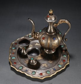 A SET OF GILT-DECORATED-BRONZE 'DRAGON AND PHOENIX' WINE VESSELS