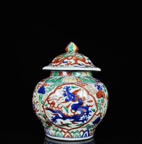 A WUCAI 'DRAGON' COVERED JAR