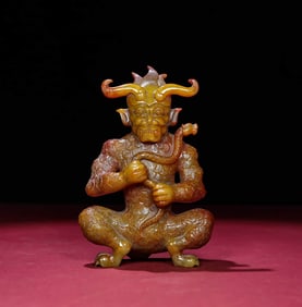 A HETIAN JADE 'FIGURE' SMALL ORNAMENT