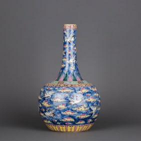A BLUE-GROUND FAMILLE ROSE 'CRANE' GLOBULAR VASE