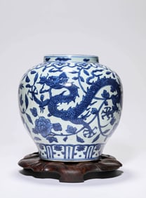 A BLUE AND WHITE 'DRAGON' JAR