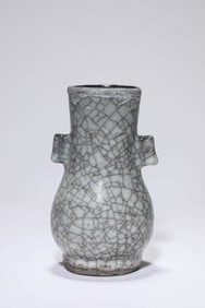 A GE-TYPE VASE