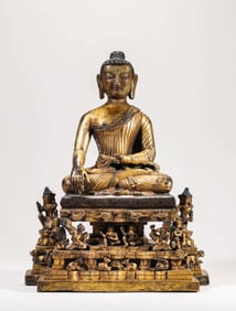 A TIBETAN GUGE-STYLE FIGURE OF SHAKYAMUNI