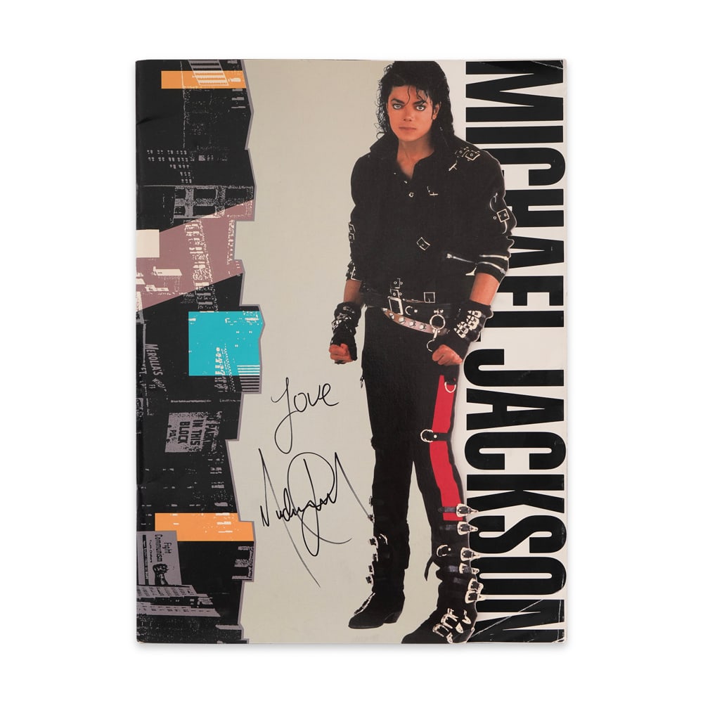 MICHAEL JACKSON SIGNED "1988 WORLD TOUR BOOK CONCERT PROGRAM" (1 of 4)