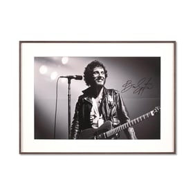 BRUCE SPRINGSTEEN SIGNED PHOTOGRAPH