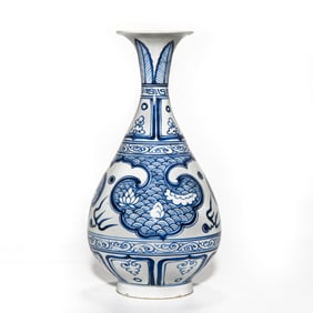 YUAN DYNASTY, BLUE AND WHITE 'FLORAL' VASE