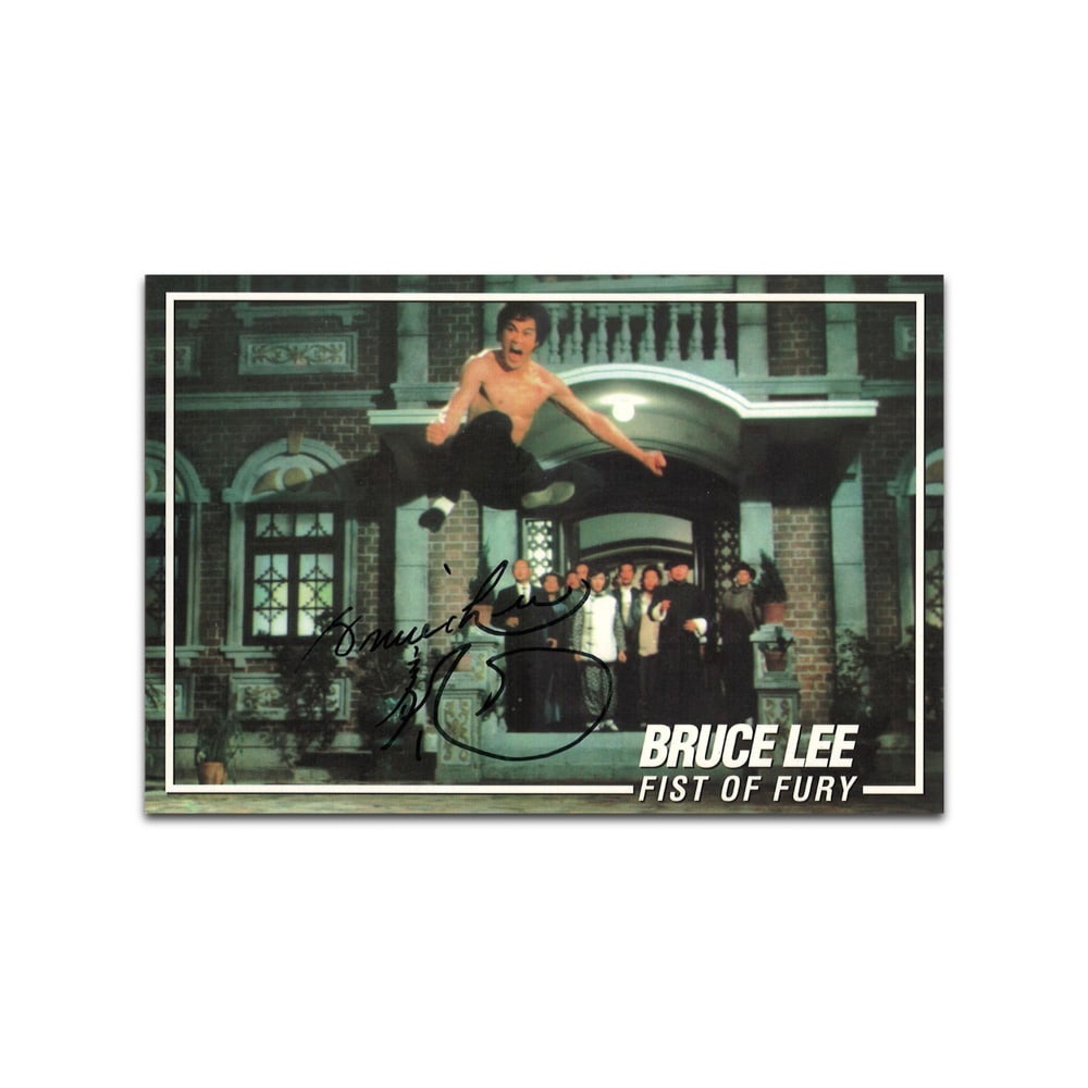 BRUCE LEE SIGNED FIST OF FURY POSTCARD (1 of 2)