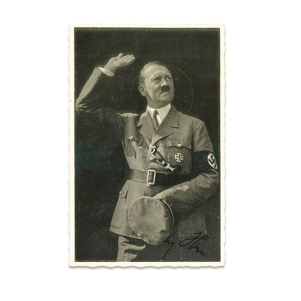ADOLF HITLER SIGNED PORTRAIT POSTCARD(NAZI SALUTE IMAGE, CIRCA LATE 1930s) (1 of 2)