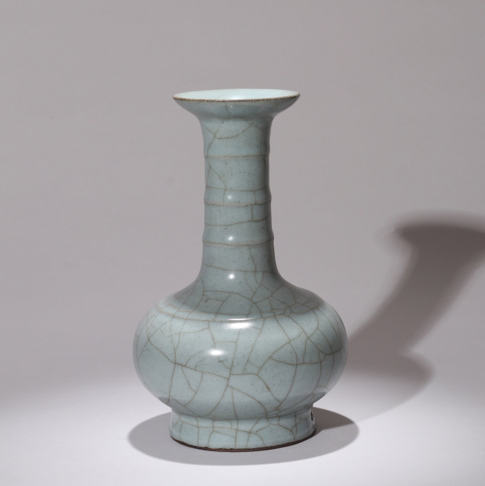 AN OFFICIAL 'STRING ' VASE - 4