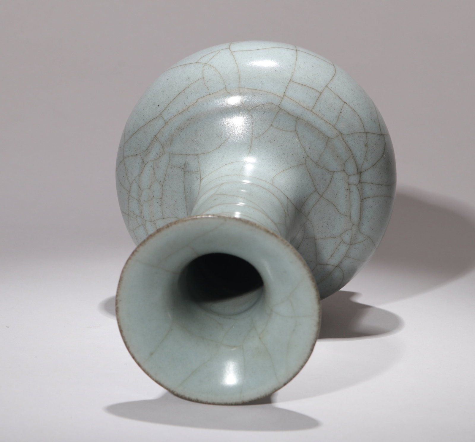 AN OFFICIAL 'STRING ' VASE - 8