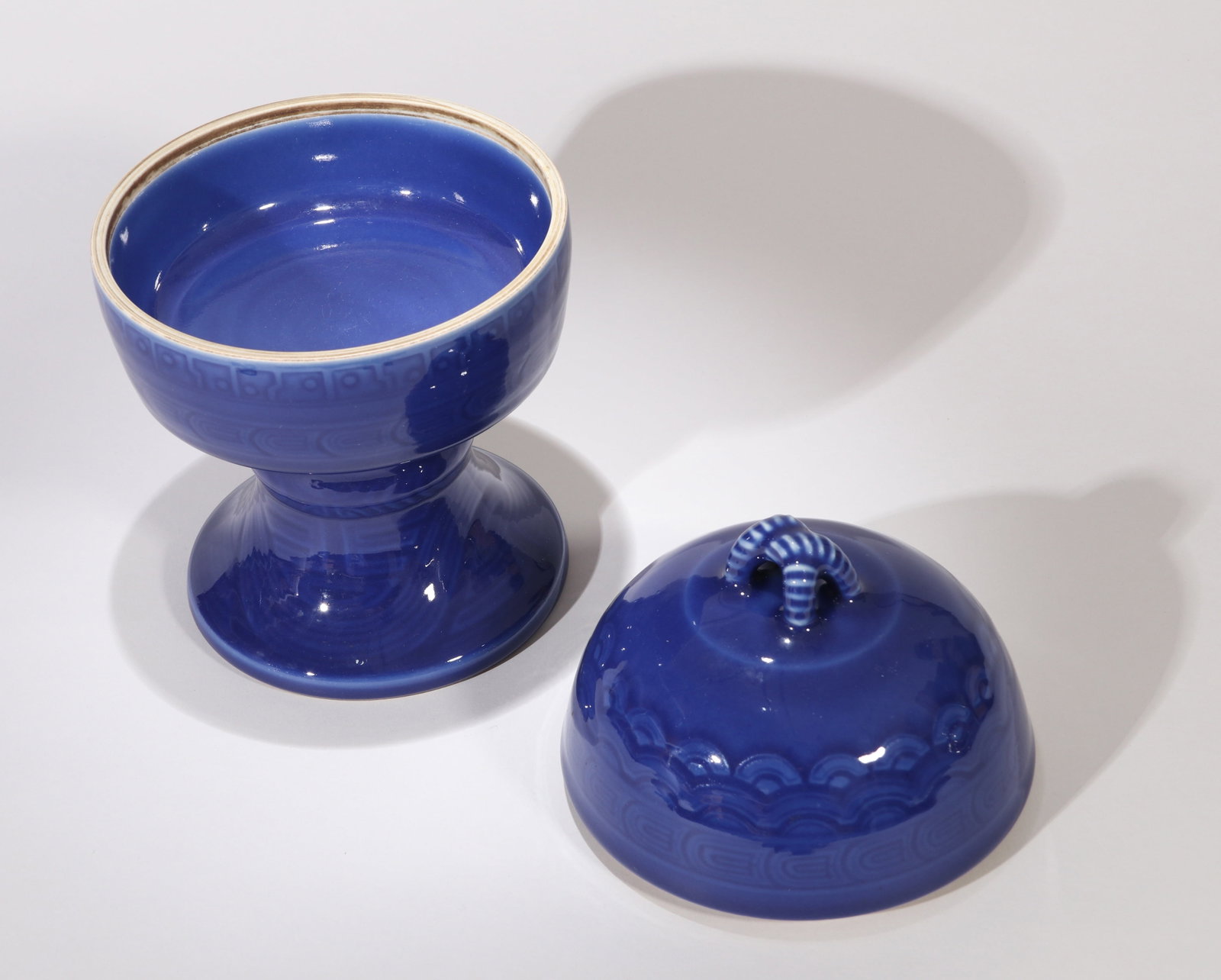 ABLUE-GLAZED DOU - 5