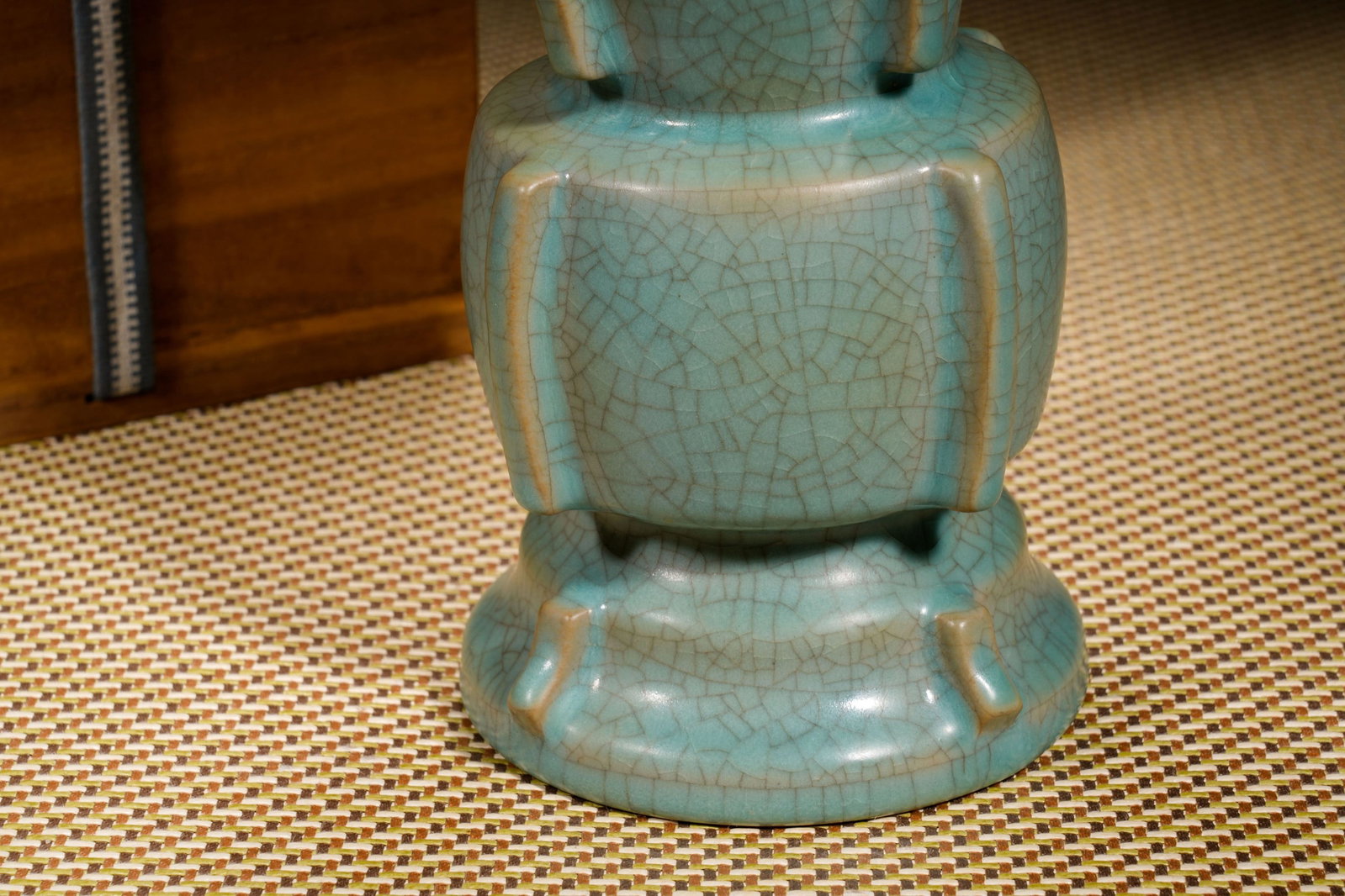A RU TYPE BEAKER - 4
